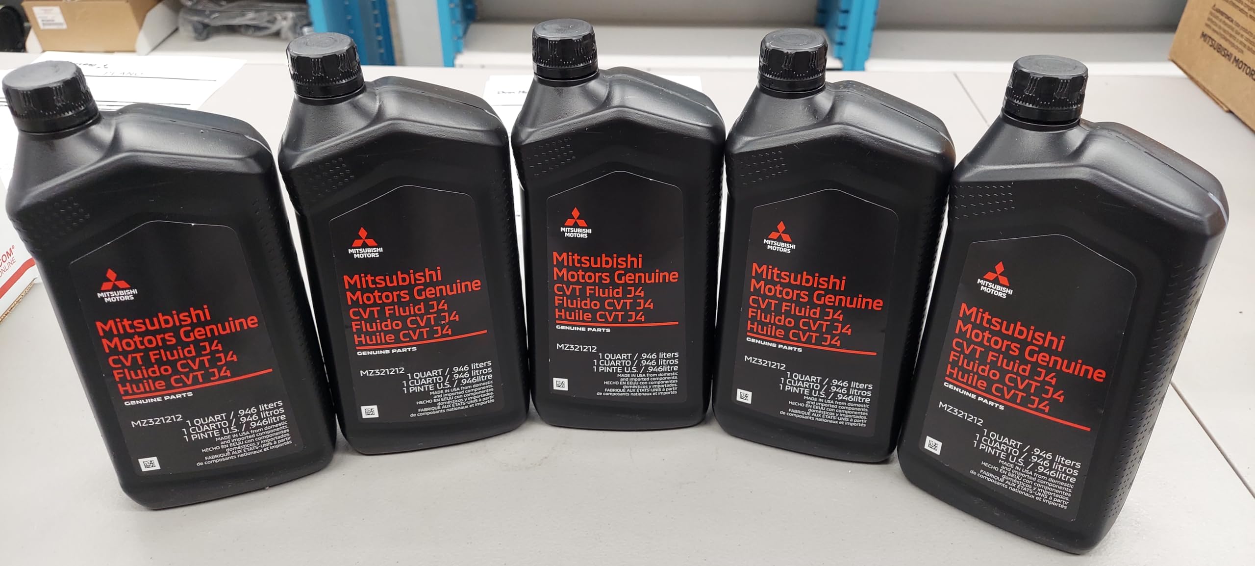 Genuine Mitsubishi Dia Queen CVT J4 Transmission Fluid - 5 Quarts MZ321212